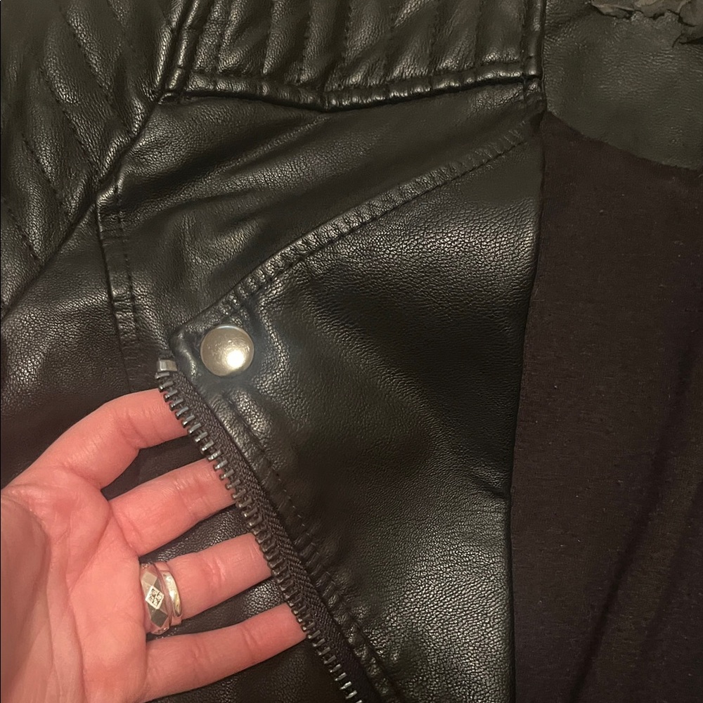 Topshop | Classic Leather Jacket - Picture 4 of 7